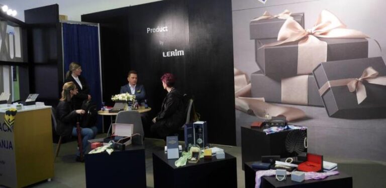 Firma iz BiH pravi luksuzne kutije za Porsche, Audi, Mercedes i druge poznate brendove