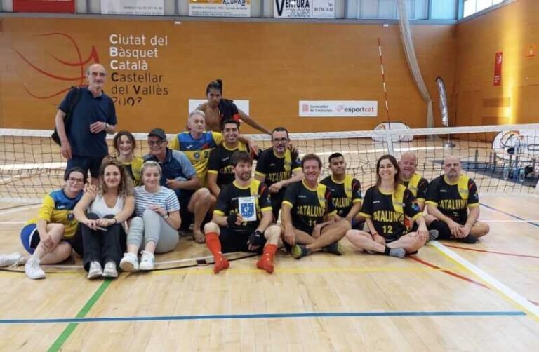 Klub sjedeće odbojke “Bosna” iz Zenice na međunarodnom turniru “Barcelona 2023”, igraju utakmicu za prvo mjesto