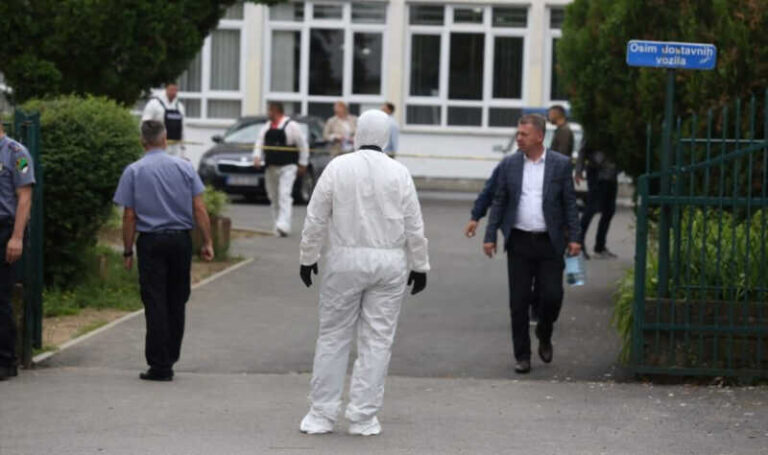 Dječak koji je pucao u nastavnika u Lukavcu upućen na psihijatriju. Ne može mu se izreći kazna zatvora