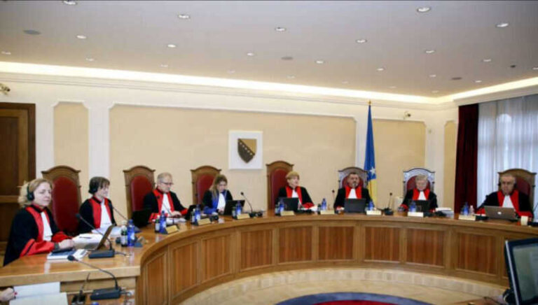 Dodikov preduslov za vraćanje ustavnih sudija iz RS: Izbaciti međunarodne sudije i uvesti entitetsko glasanje u Ustavnom sudu BiH