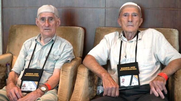 Ušli su u devetu deceniju života, ali Ibrahim i Ramadan i dalje sve obavljaju “na nogama”