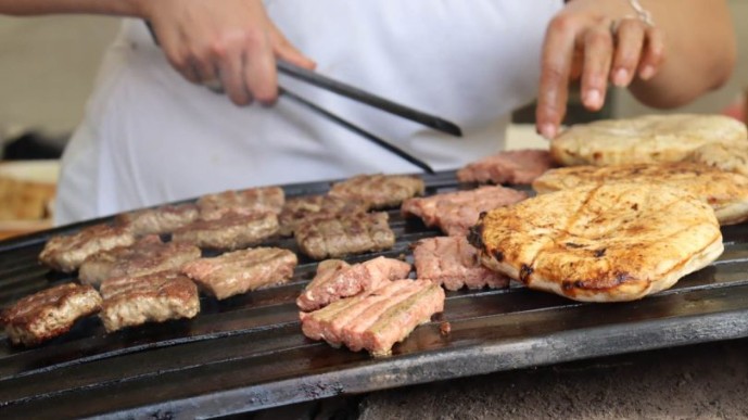 Zaposlenik u fast foodu šokiran jednom navikom kupaca, naročito muškaraca: ‘Zašto to rade? Kako se ne boje?’