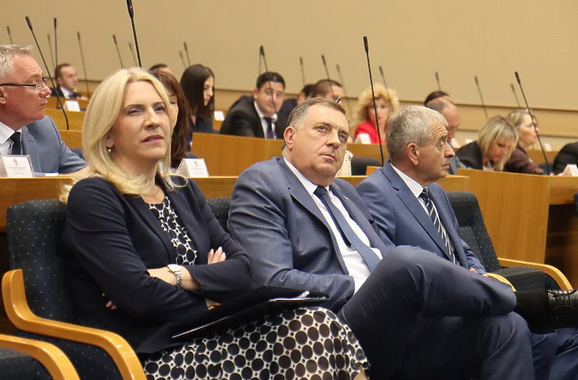 Parlament RS-a pod Dodikovom palicom usvojio zakon kojim odbacuje primjenu odluka Ustavnog suda BiH