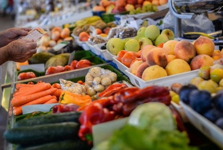 Analiza Agencije za sigurnost hrane BiH: Od 184 uzorka hrane samo tri nisu sadržavala pesticide