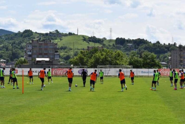 Hadžibegić u tajnosti sprema “Zmajeve”: Džeko se priključio treninzima