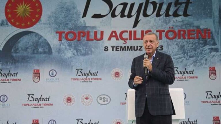 Erdoan: Stav Ankare o rusko-ukrajinskom ratu pošten i izbalansiran