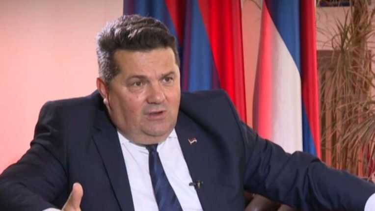 Sramna izjava Stevandića: Srbi se žele svesti na to da budu manjina, kao alibi se koristi Srebrenica