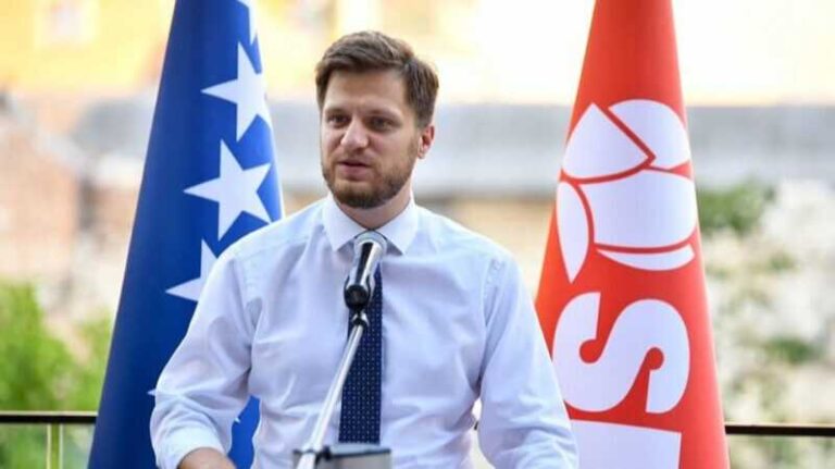 Čengić uvrijedio DF-ovce pa se izvinio nakon Komšićevog upozorenja