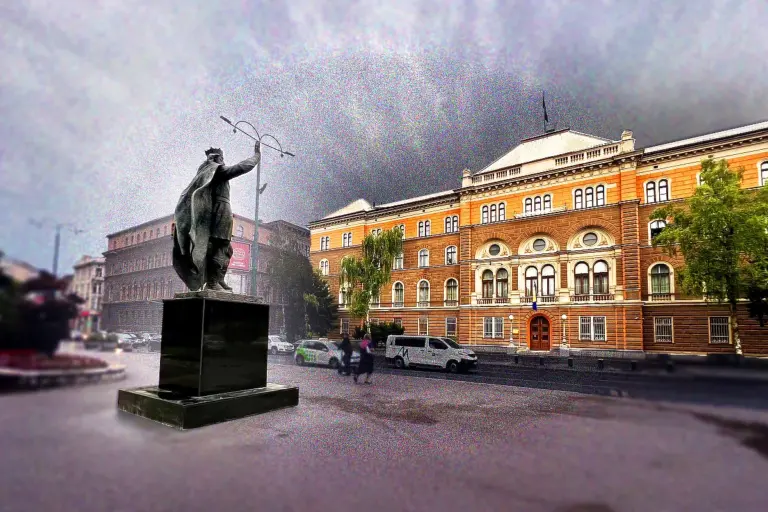 Bosanski interregnum ili kad politika površno zaroni u srednji vijek