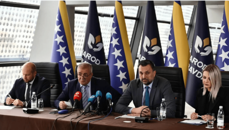 Šta se promijenilo: Konakoviću nekad bilo “prevažno” zaustaviti velikosrpsku mašineriju, danas šuti o progonu stranačkog kolege Ahmeta Sejdića!