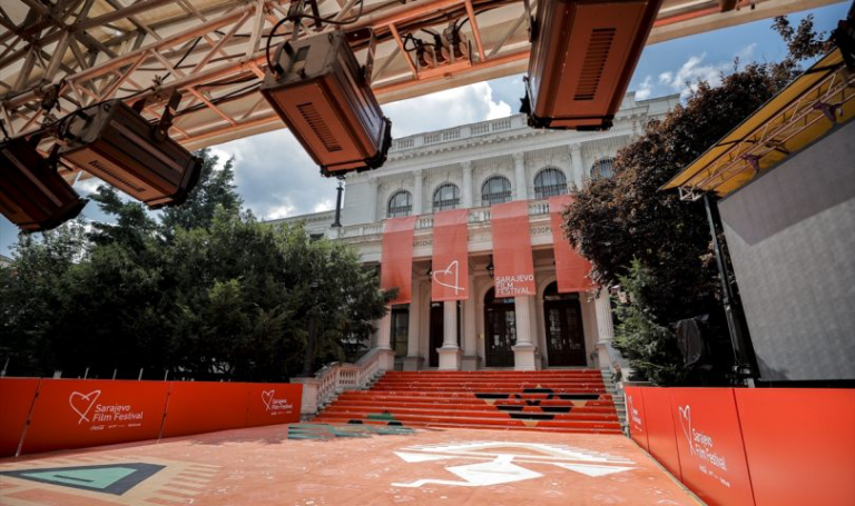 Telekom Srbije tvrdi: Organizatori SFF-a znali za predstavljanje filma “Heroji Halijarda”!