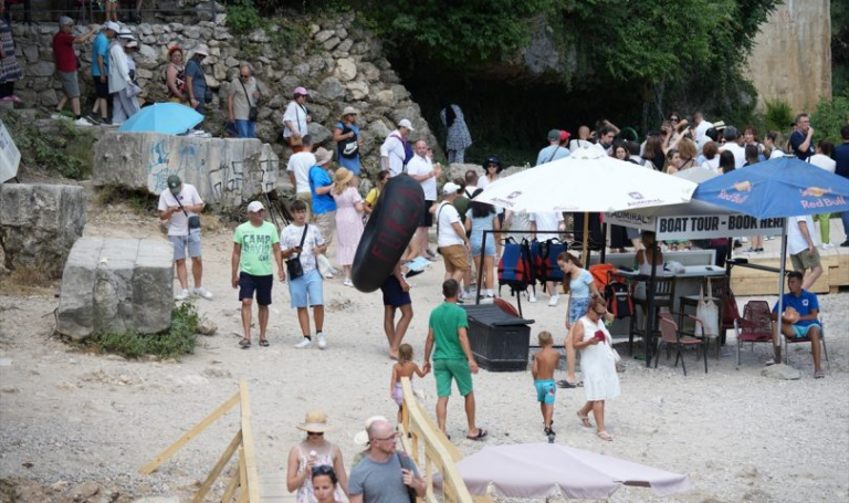 Izdato narandžasto upozorenje za BiH. Temperature će se penjati iznad 40 stepeni