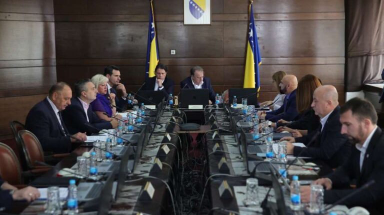 Vlada FBiH danas zasjeda u Mostaru