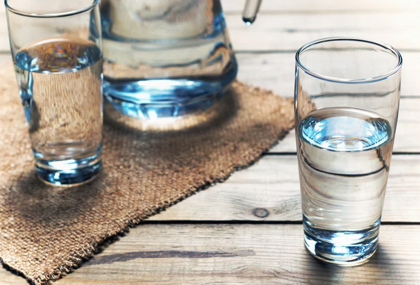 Pomoću jednostavnog trika saznajte pijete li dovoljno vode