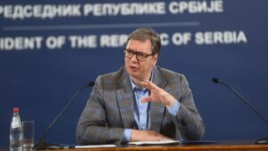 Vučić: 