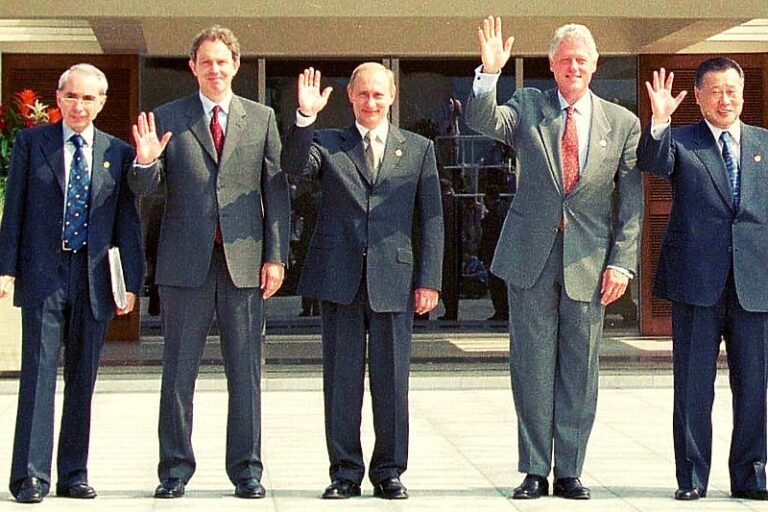 Kako je Putin planirao Rusiju uvesti u NATO i zbog čega se to nije desilo