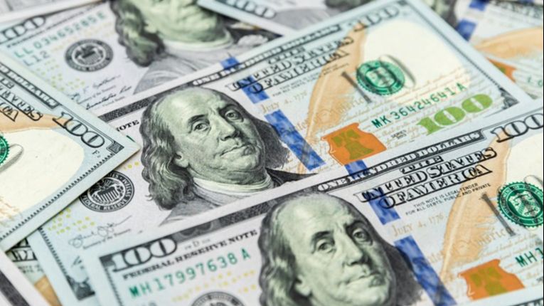 Dolar ojačao desetu sedmicu zaredom: “To se nije dogodilo 10 godina”