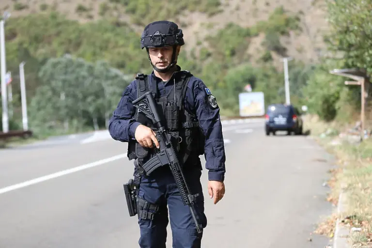 Policija na Kosovu ubila trojicu napadača, ostali se ne namjeravaju predati