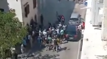 Pogledajte snimak tuče navijača Veleža i Željezničara (VIDEO)