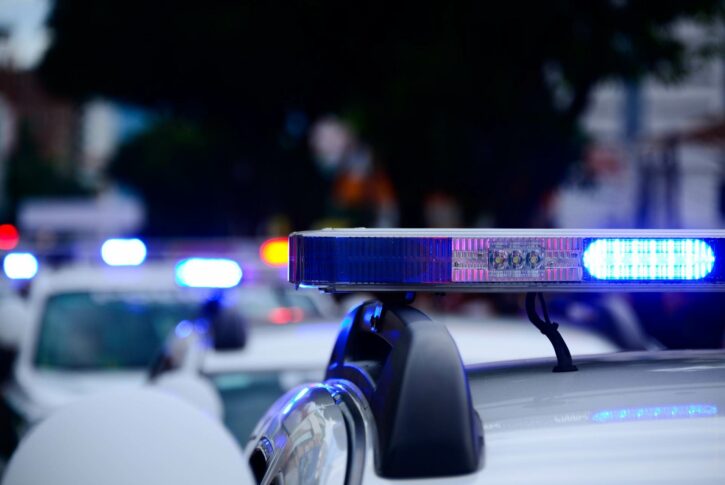 Policija pronašla muškarca koji je nudio djevojčici slatkiše i mamio je da uđe u kombi