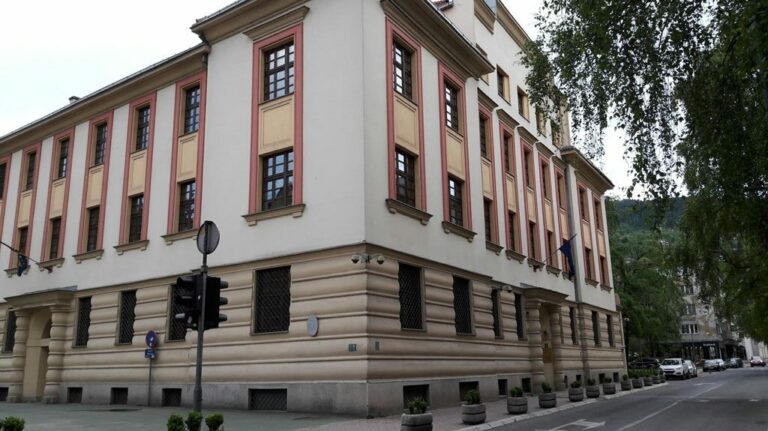 Predložen pritvor za uhapšene Jovanovića i Dulovića: Mogli bi pobjeći!