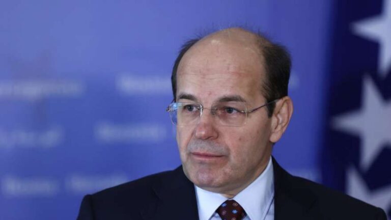 Osmanović: Niti jedan regionalni odbor još uvijek nije podržao Izetbegovića, to su stavovi pojedinaca