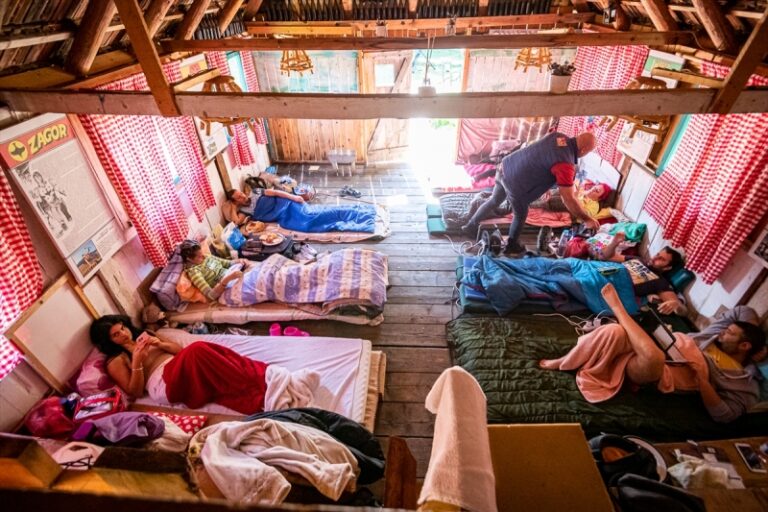 Oboreni svi rekordi: Učesnici takmičenja u Crnoj Gori leže već 22 dana