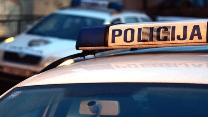 policija