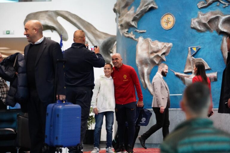 Navijači ispratili Portugalce iz “Radon Plaze”: Zvijezde se vraćaju kući