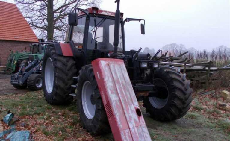 Pokušaj ubistva u BiH: Mladić udario traktorom pješaka pa ga sa maloljetnikom pretukao – drvetom