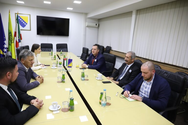 Gradonačelnik Kasumović primio ambasadora Palestine u BiH
