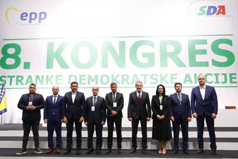 Izabrani potpredsjednici SDA: Ko su prvih devet do Bakira Izetbegovića