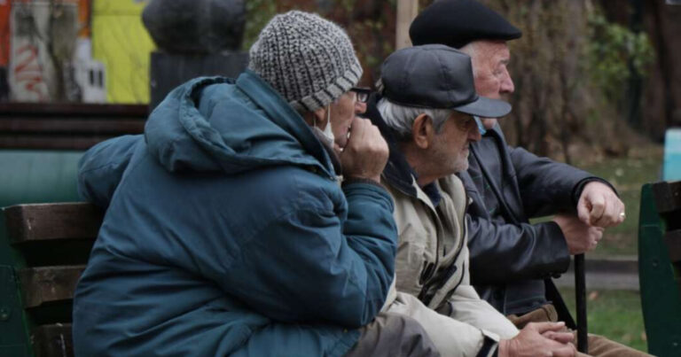 ZVANČNO: Evo koliko će od maja iznositi najniža penzija