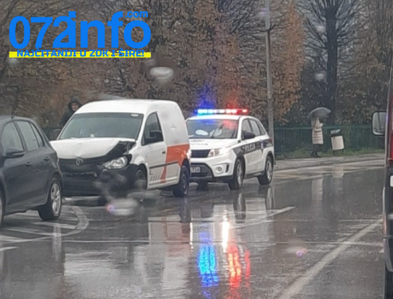 Saobraćajna nesreća u Zenici, policija na licu mjesta (FOTO)