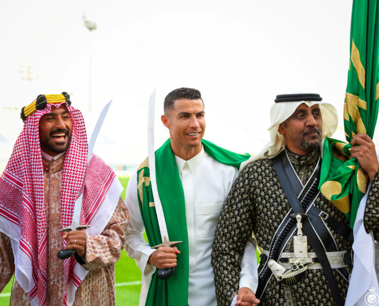 Naljutio komšije: “Sve je to zbog piramide faraona Ronalda”