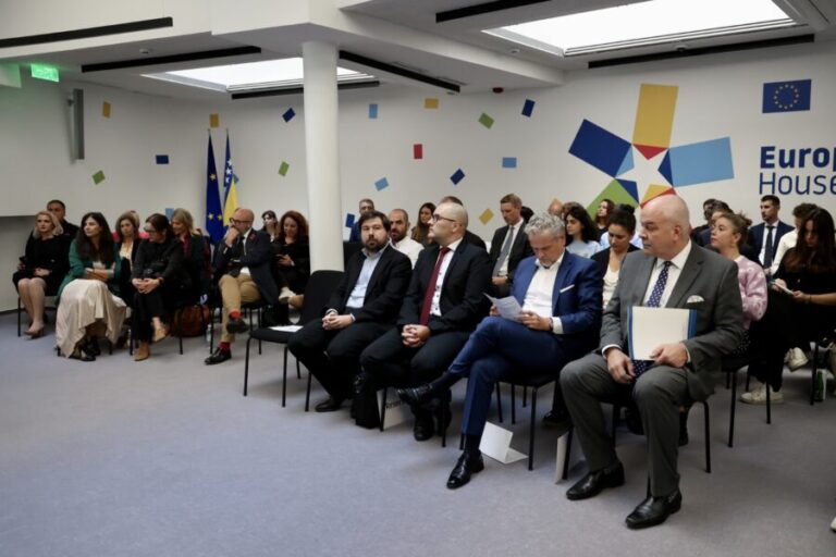 Zašto su novinari u BiH tako lahka meta?