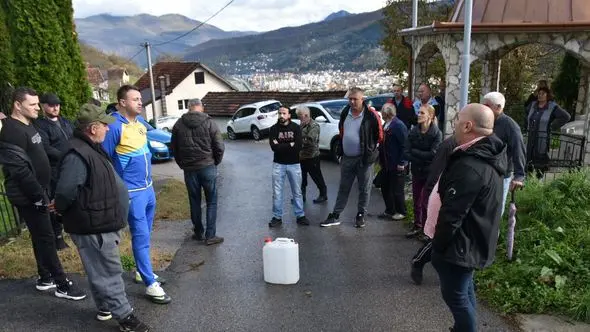 Novi protesti stanovnika Laleta i Budići: Ili voda, ili iseljavanje