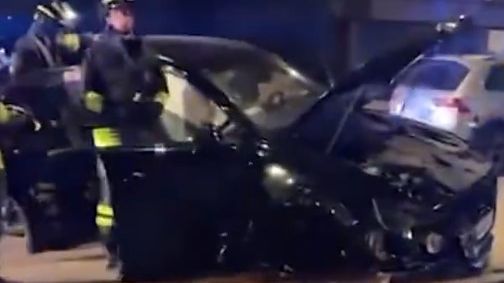 Balotelli doživio tešku nesreću: Teturajući izašao iz vozila i legao na tlo
