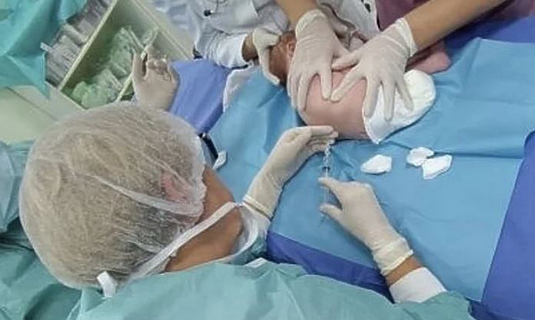 VELIKI USPJEH! Tuzlanski ljekari prvi u BiH teško oboljeloj bebi aplicirali specijalnu injekciju protiv mišićne atrofije