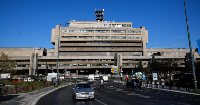 Teška situacija u BHRT-u: Više od 60 posto radnika imaju plaću manji od 800 KM