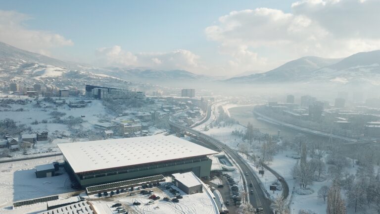 Gradonačelnik Kasumović naložio da se sportskim klubovima omogući održavanje trenažnog procesa u “Areni”