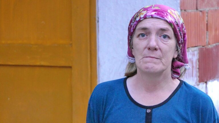 Kćerka mi je otišla u grad i nije se nikad vratila, još uvijek je čekam