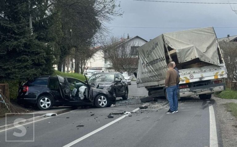 Sudar tri vozila na magistralnom putu M-5, povrijeđene dvije osobe