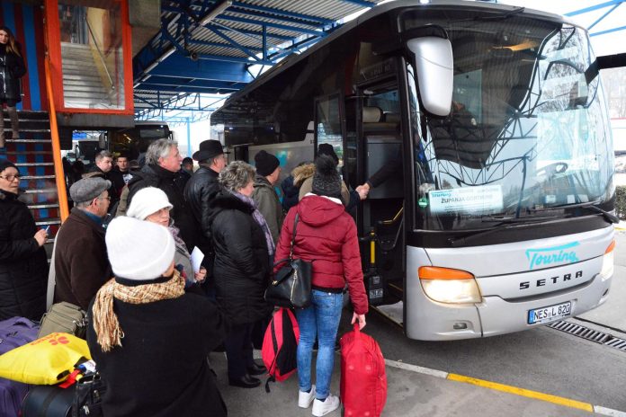 Odlazak radnika i mladih iz BiH: Umjesto straha, djeci žele ponuditi kvalitetan život