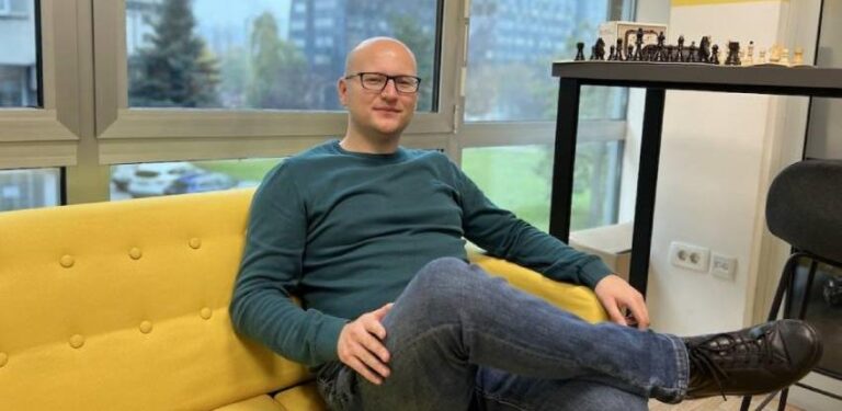 POZITIVNA PRIČA IZ BIH: Asmira znatiželja uvela u IT, a danas je vlasnik kompanije