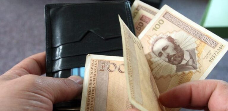 Vlada ne dozvoljava da najniža plata radnika bude 750 KM