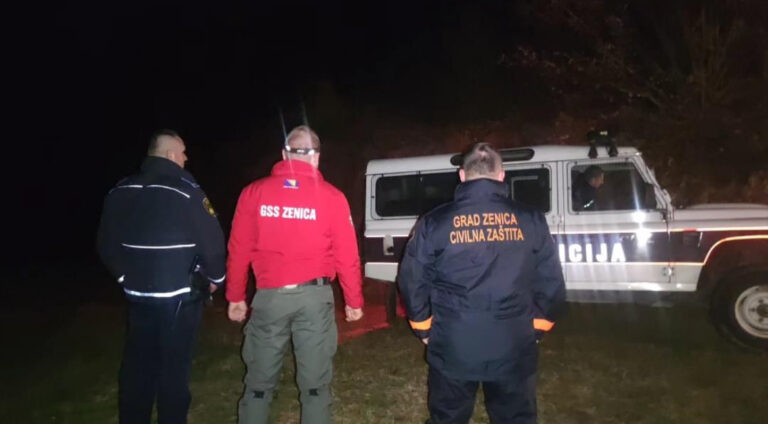 Pregled aktivnosti pretrage terena i potrage policijskih timova Uprave policije MUP-a ZDK i drugih službi na pronalasku lica iz Zenice