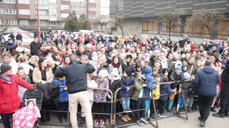 Novogodišnja bajka braće Petrović u Zenici