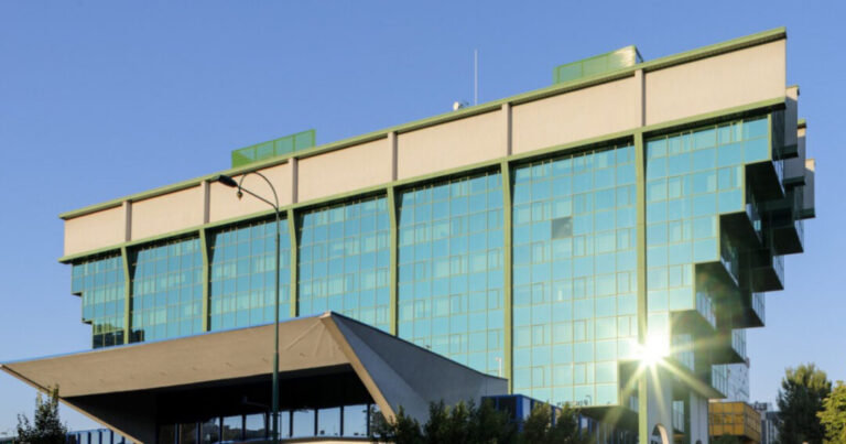 Planiraju poskupljenje struje, nova zapošljavanja i zaduženje od 634 miliona KM