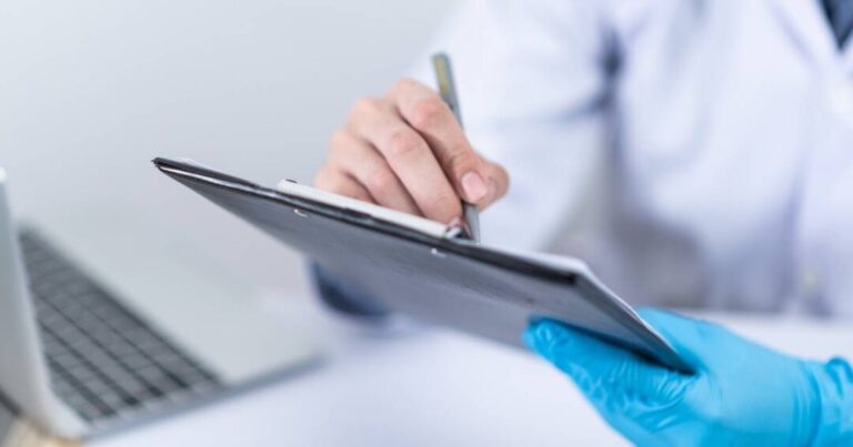 Turski ljekari u Sarajevu pružaju konsultacije pacijentima bez dozvola i kontrole